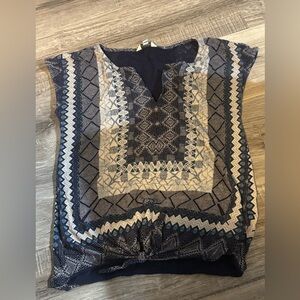 Lucky Brand Printed V-Neck Cap Sleeve Top - Navy & Cream. XS